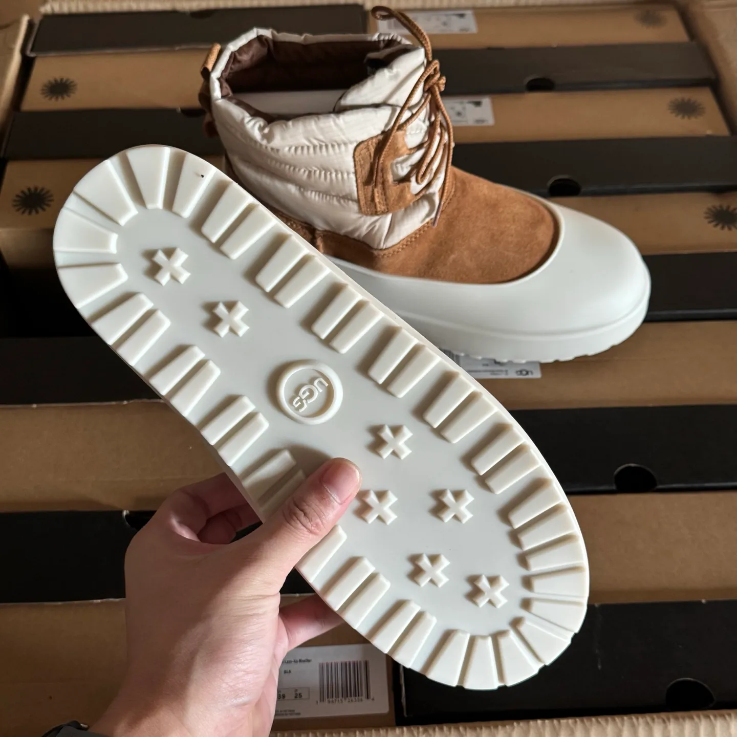 UGG high-end waterproof rain boots arrive, large foreign trade items, local 💰760